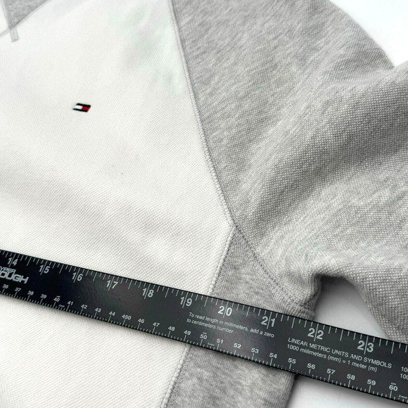 TOMMY HILFIGER‎ Men's Large White Gray Raglan Long Sleeves Pullover Sweatshirt - Picture 6 of 8